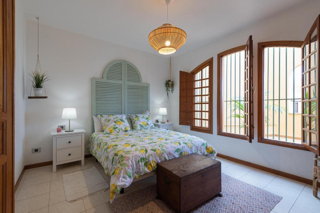 The Yellow House - Solarium - Climatized Pool Gáldar Εξωτερικό φωτογραφία